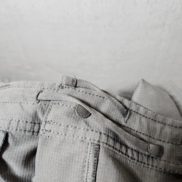 Kuhl Women's 10 Short Gray Performance Hiking Outdoor Pants - Picture 12 of 13